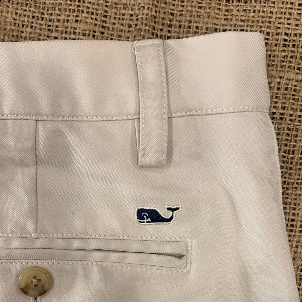 Vineyard Vines Men’s Links Short Stone size 34 9” inseam EUC - Picture 3 of 4